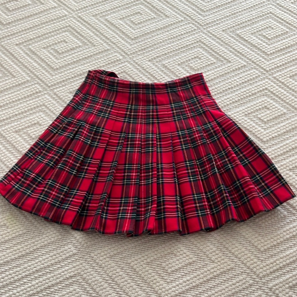 brandy melville red pleated skirt